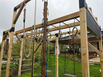 Hodně šplhací hřiště CLIMBER