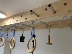 Domácí žebřík na ručkování