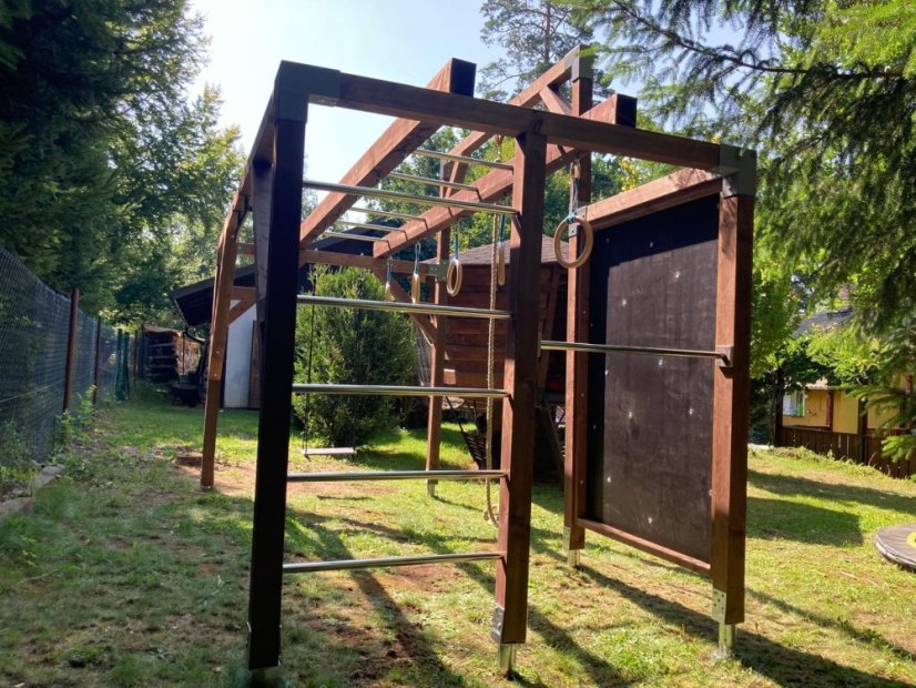 Dětské hřiště se šplhem (CLIMBER - 2x4m) - Farba impregnácie: Hnedá, Farba trámových spojok: Čierne