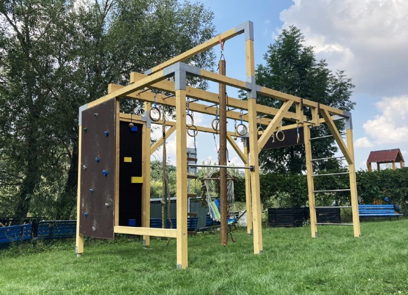 Rodinne wokrout hriste CLIMBER