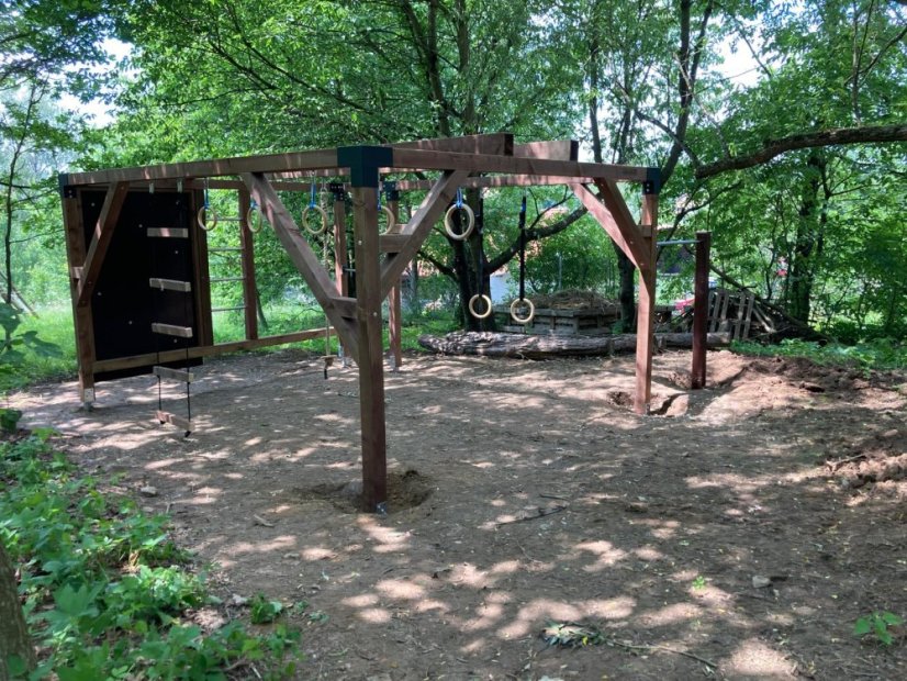 Veľké detské workoutové ihrisko (CUBE - 3x4m) - Farba impregnácie: Bezfarebná, Farba trámových spojok: Čierne