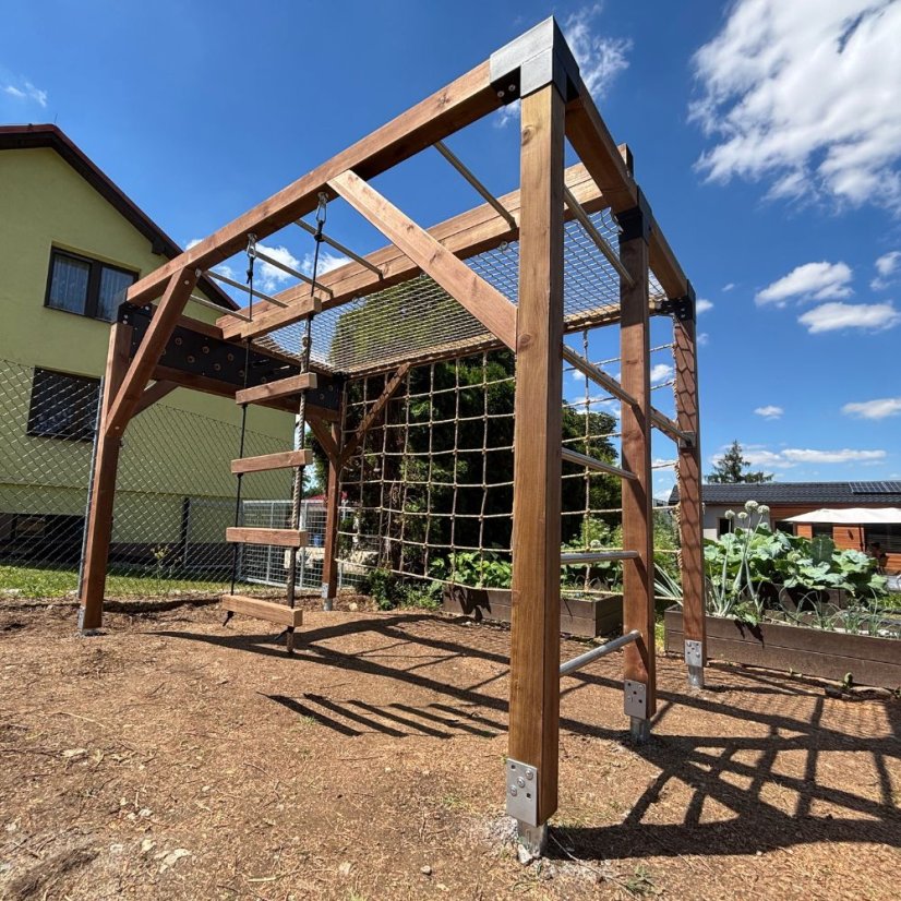 Rodinné hřiště s vrchní sítí (MID - 2x3m) - Barva impregnace: Bezbarvá, Barva trámových spojek: Černé